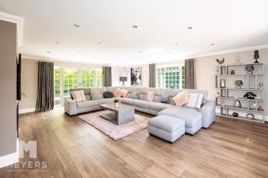 Photo 9- click for photo gallery